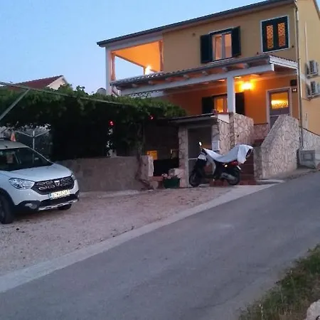 Appartamento Axa